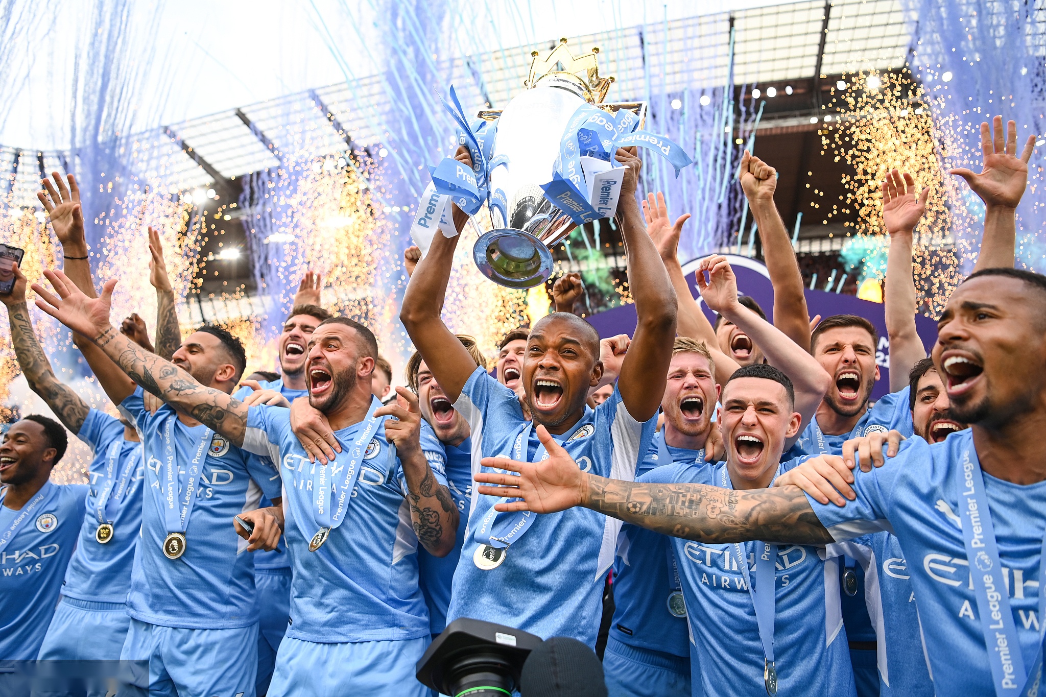 伊萨克在比 伊萨克在比